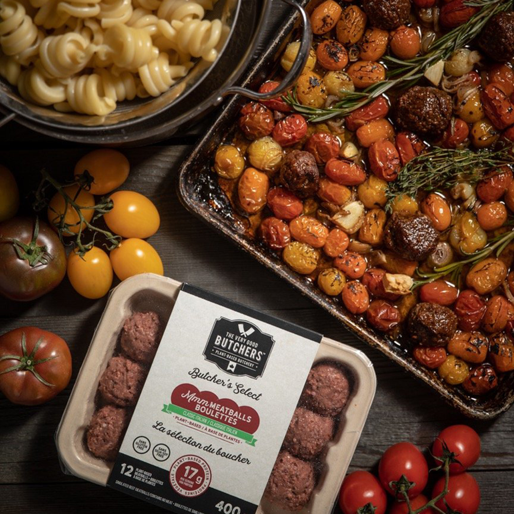Roasted Tomatoes, Fresh Herbs and Meatballs Pasta